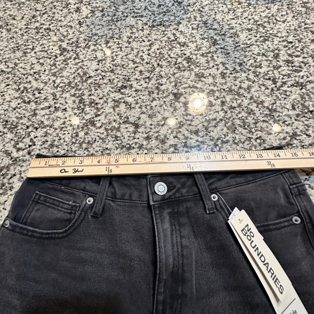 No‎ Boundaries Women Black Star Patchwork Wide Leg Mid-Rise Jeans Size 4 NEW - Picture 10 of 13